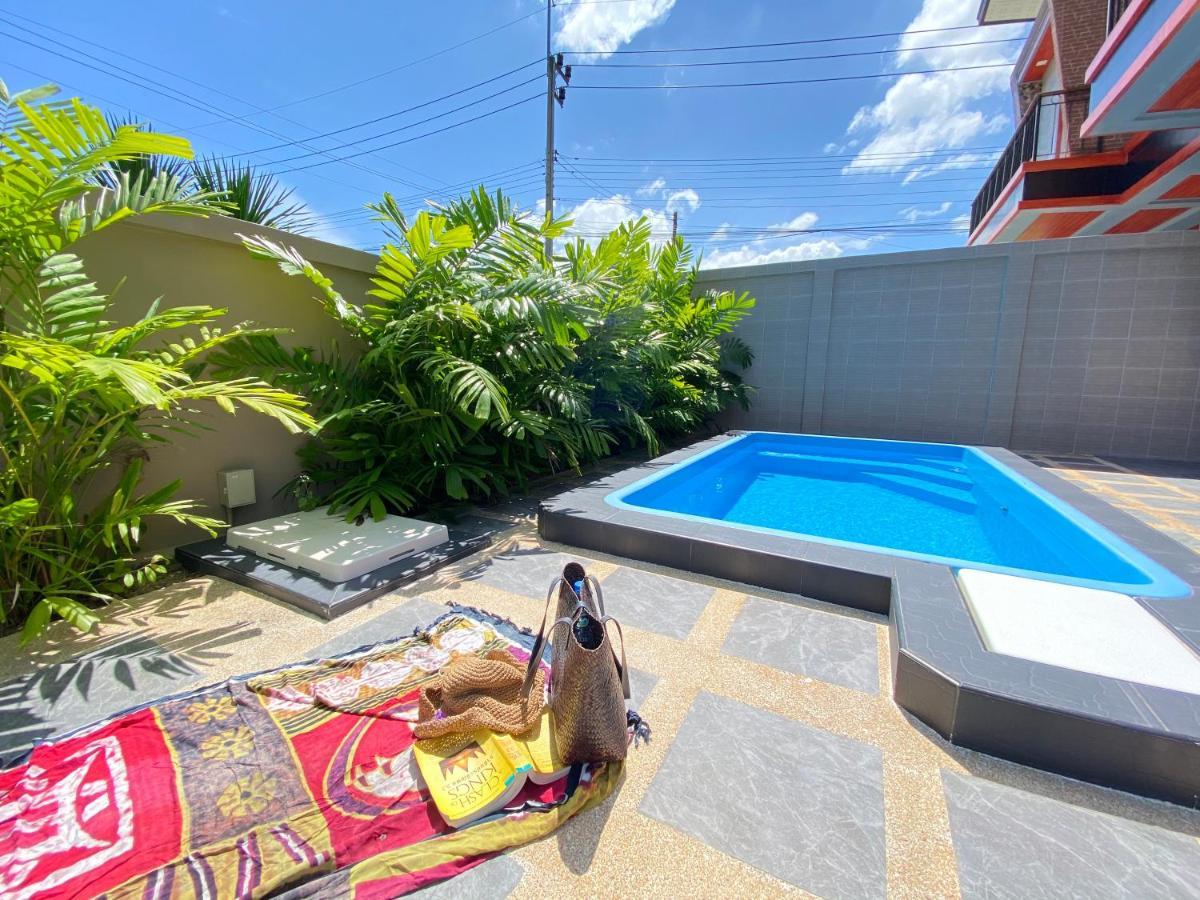 Blue Aura Pool Villa Nai Yang Bagian luar foto