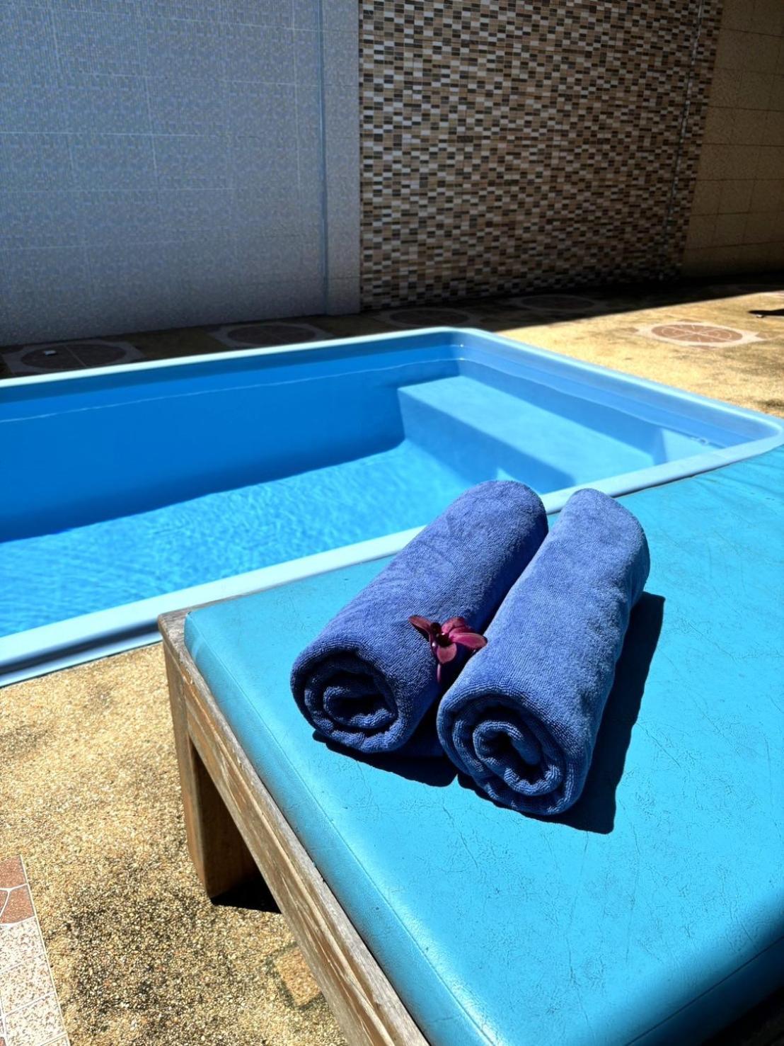Blue Aura Pool Villa Nai Yang Bagian luar foto