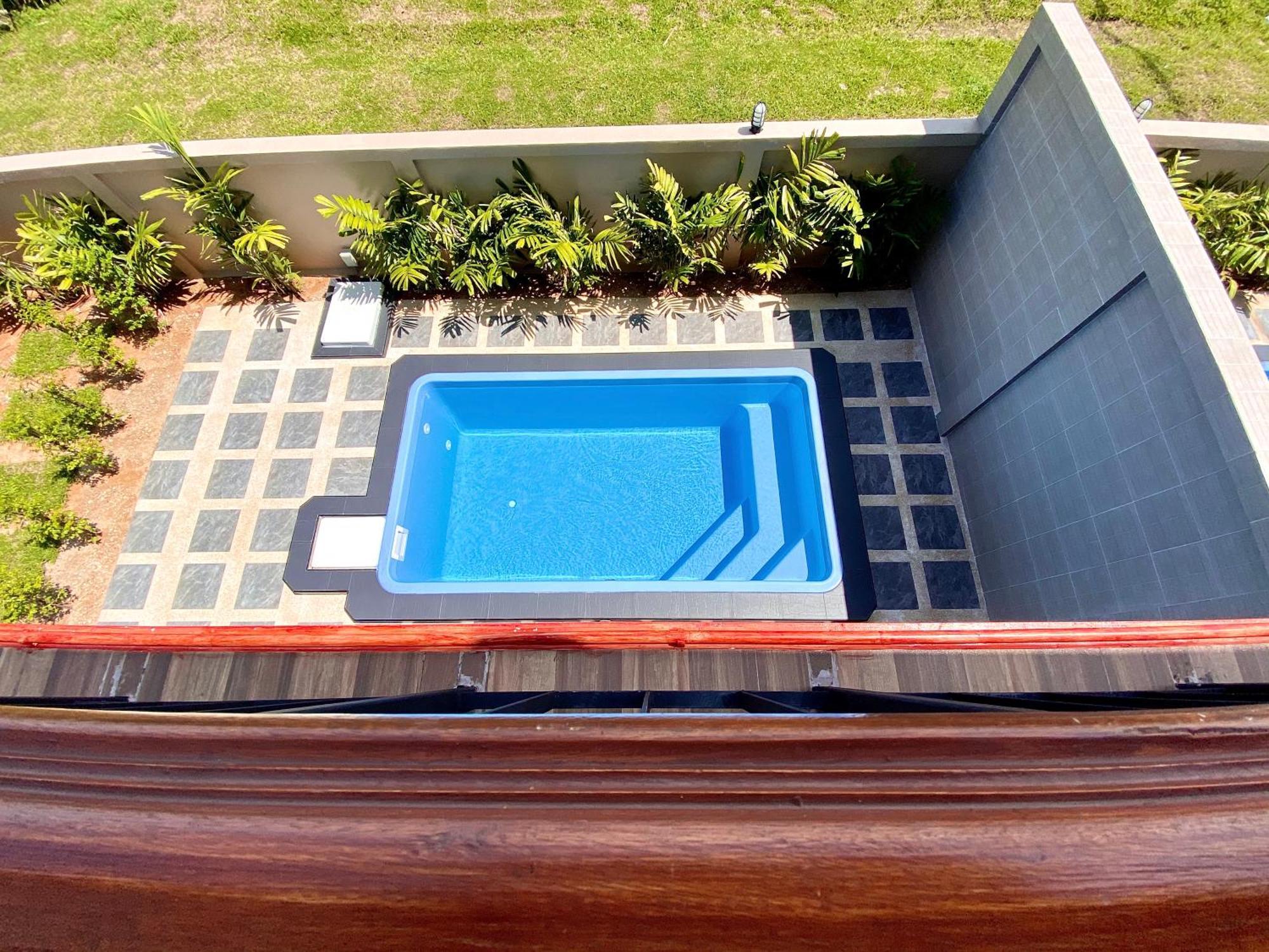 Blue Aura Pool Villa Nai Yang Bagian luar foto