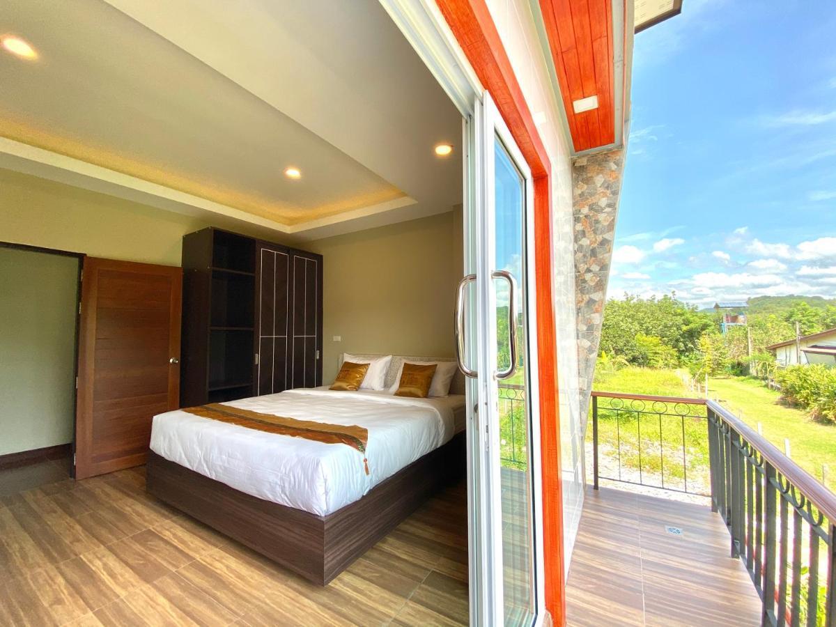 Blue Aura Pool Villa Nai Yang Bagian luar foto